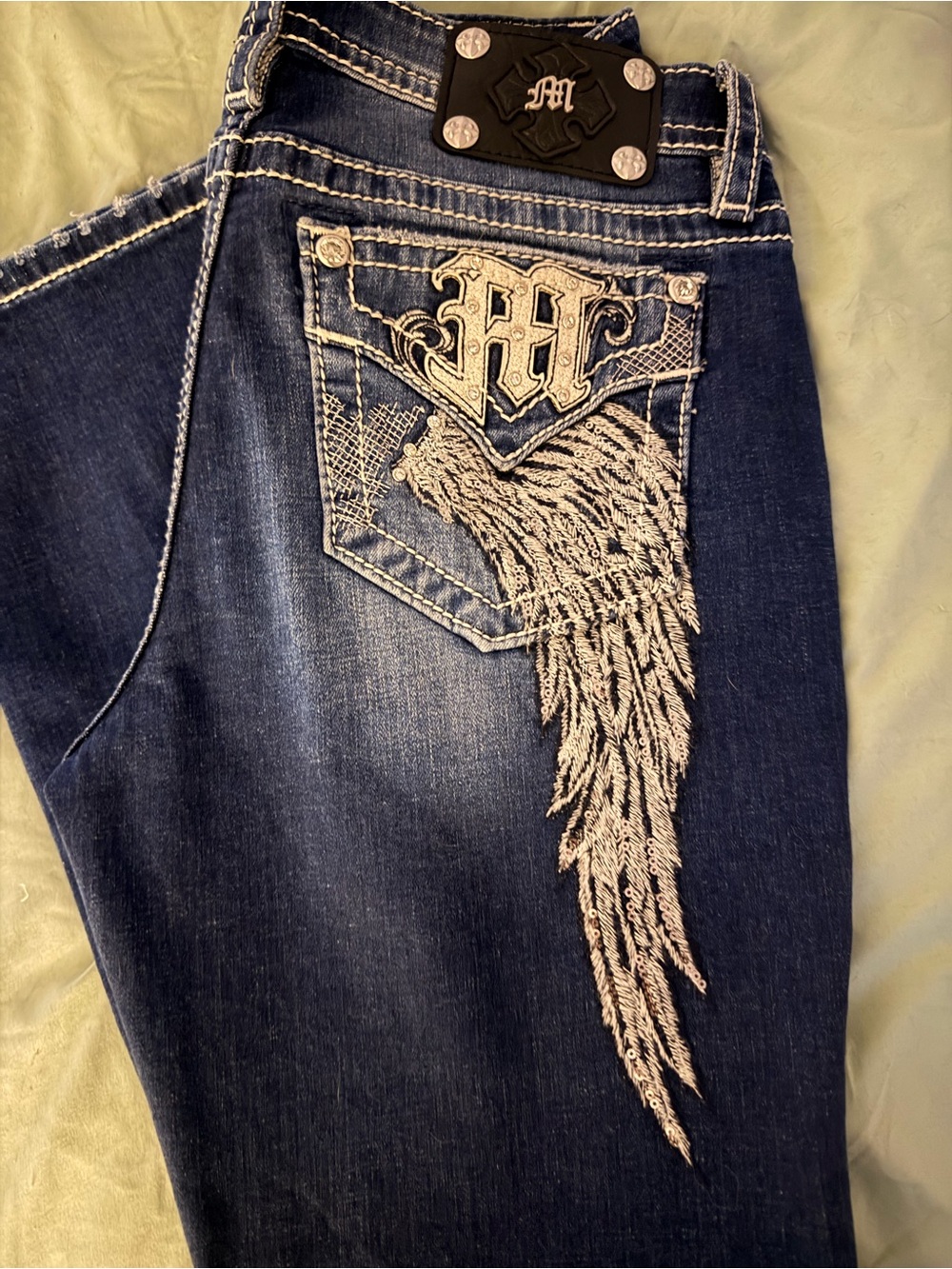 MISS ME - NWOT Dark Blue Embroidered Wing Pocket Jeans